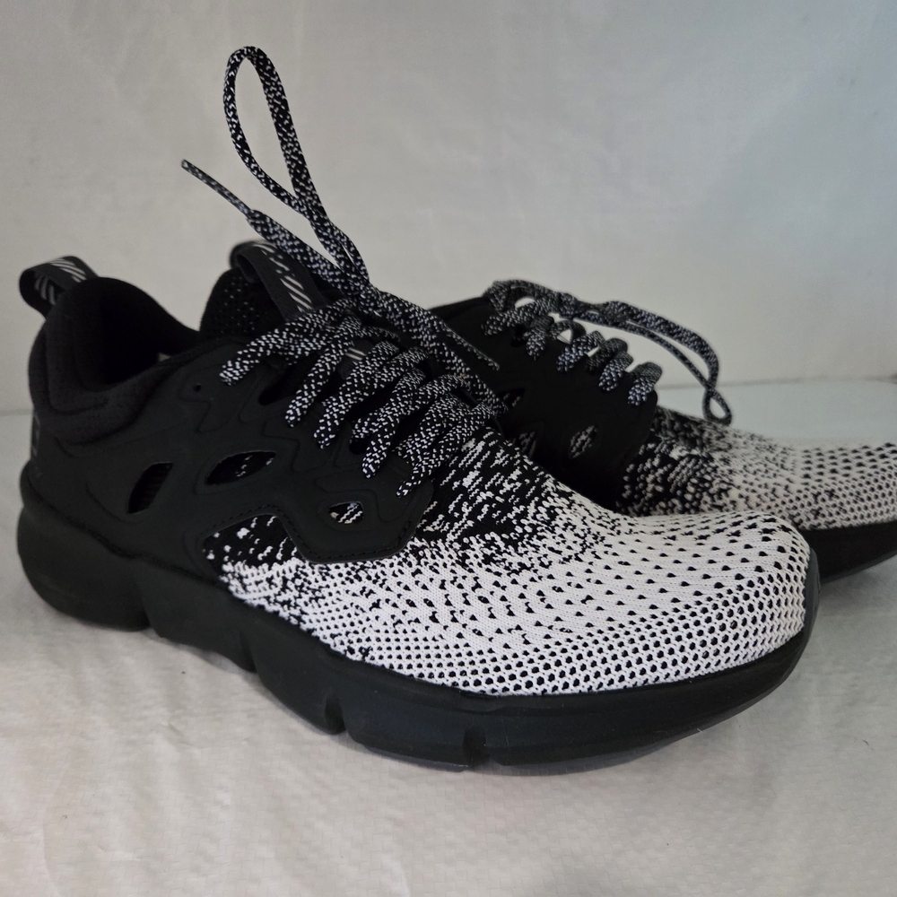 Salomon Predict Soc2 Black and White Running Athletic Shoes
